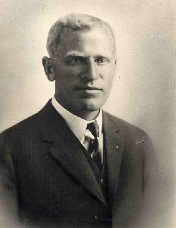  1922